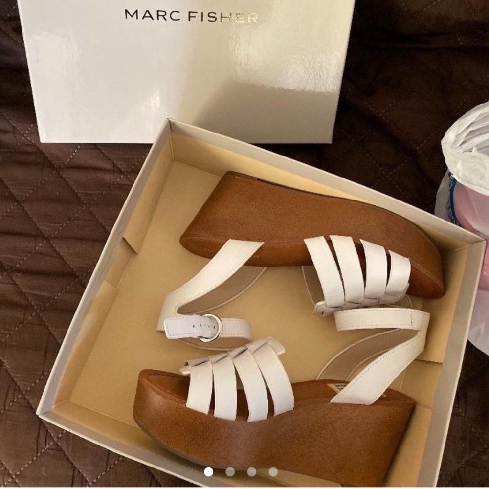 Marc Fisher wedges